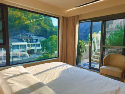 Yandangshan Mountain Jianshan YunShe Hotels near The Jingming Valley Scenic Area of Yandang Mountains