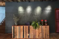 Xiaojin Yujian Mountain Homestay