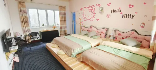 Qizige Homestay (Pingle Ancient Town Branch)