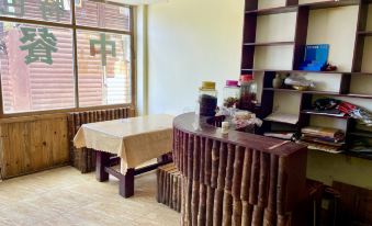 Huyu Light House Homestay Hotel