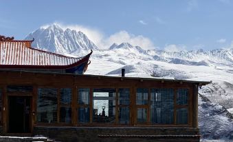 Kangding Gajugang Homestay