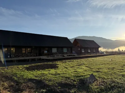 Tingbo Ziyi Hotel (Kanas) 징기스칸 주변 호텔