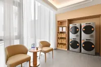 Vienna Hotel (Fuzhou Minhou Qingkou Automobile Town)