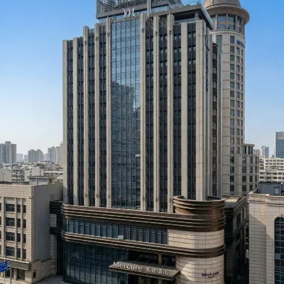 Mercure Hotel Dalian-Friendship Square Hotels near Dalian Railway Station