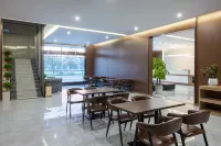 Yuehu L Luxury Hotel (Xi'an Xianyang International Airport High-speed Railway North Station Branch) - Bãi đậu xe