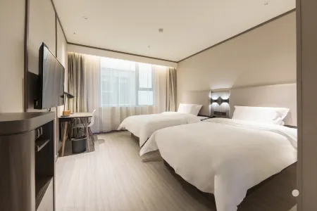 HanTing Hotel (Zhengzhou Nanlong Lake Shawoli Subway Station) Отели рядом с достопримечательностью «Henan Vocational College of Industry and Trade (Longhu Campus)»