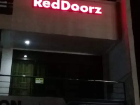 RedDoorz @ Poblacion Sur Sigma Hotels in Capiz