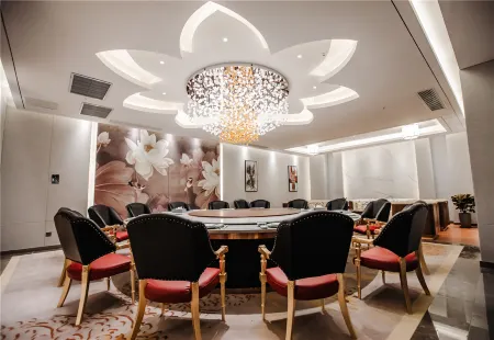 Sanhe International Hotel Отели в г. Цзиньху