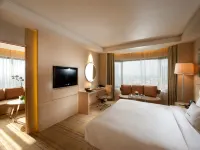 DoubleTree by Hilton Kuala Lumpur Отели рядом с достопримечательностью «Конгресс-центр The Intermark»