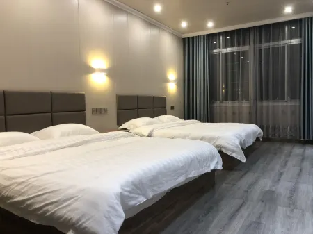 Hongcheng Inn Отели рядом с достопримечательностью «Jiulong Lake (Jiulong Cave Cluster)»