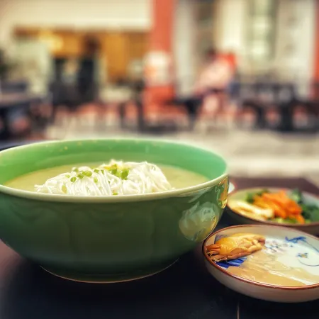 Kunming Sushuo Boutique Hotel (Nanping Street Jinmafang Branch) Отели рядом с достопримечательностью «Конгресс-центр Kunming Hall»