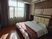 怡莱酒店(蚌埠怀远健康东路店) - 高级大床房