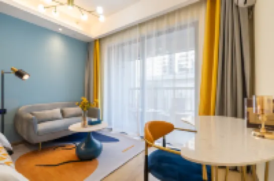 Yuanxu Apartment (Jiangmen Station Darongcheng Branch)