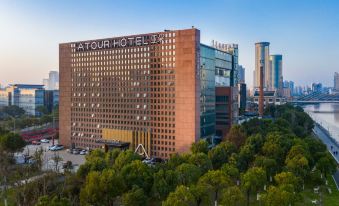 Yaduo Hotel, the Bund bookstore, Sanjiangkou