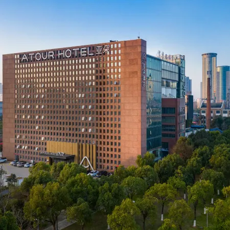 Atour Hotel Ningbo Sanjiangkou Bund Bookstore Отели рядом с достопримечательностью «Олд Бунд»