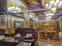 Ping an Old Local Inn in Longji Terraces (Seven Stars with Moon View Terrace)