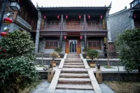 Hsinchu Garden Hotels in Yichuan County