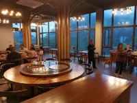 Hangzhou Longzaiwan Homestay - Rooftop Pools