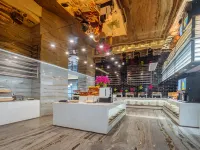 杭州中豪大飯店（錢江新城慶春廣場地鐵站店） 庆春广场附近的飯店