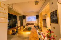 Dongjiang Lake Left Bank Homestay