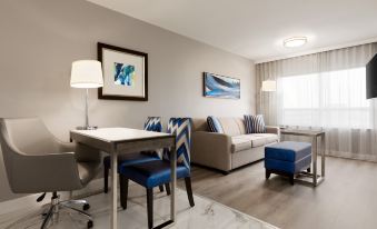 Embassy Suites by Hilton Toronto Airport