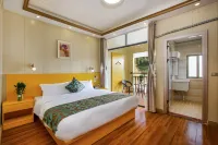 Xiaoyin Hotel in the Mountains (Longji Dayao Village Terraces Observation Deck)