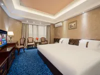 Zhuhai Special Zone Hotel (Guangzhou Beijing Road Pedestrian Street West gate Subway station store) Hotels near Liurong Temple