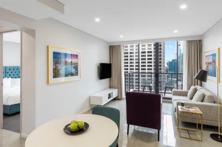 Meriton Suites Pitt Street