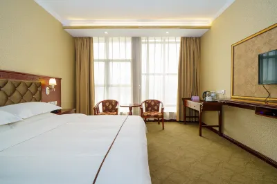 Lingchuan Yinjuwan Hotel Отели рядом с достопримечательностью «Пешеходная улица Линьчуань»