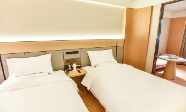 JI Hotel (Tianjin Binjiang Road Commercial Street)