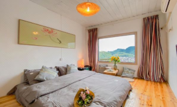 Yunqi Mountain Residence · Villa Scenic View Vacation Boutique Stay (Fenghuang Ancient Town)