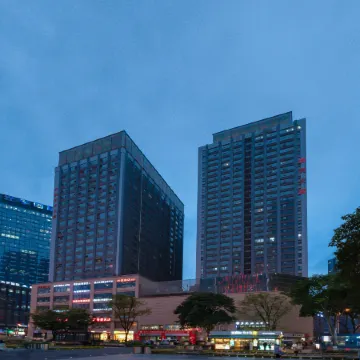 Chongqing • 100 Inn | WARMWIPEWHLBATHMERGEMNIMALMOD Hotel (Guanyinqiao Subway Station)