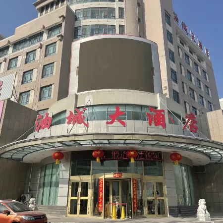 Luntai Oil City Hotel