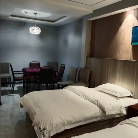 Longshan Huangcang Holiday Hotel