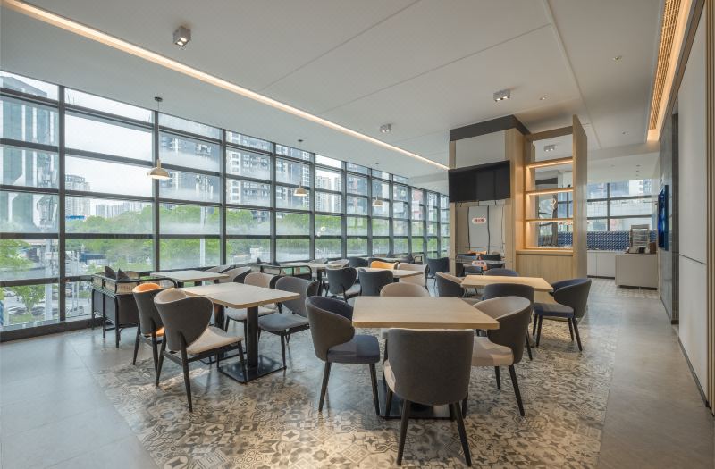 Holiday Inn Express Chongqing West Railway Station photo 3