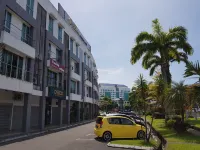 DeHome Boutique Hotel Hotels near Sarawak Stadium