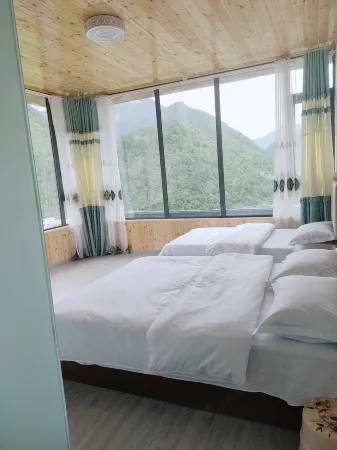 Kangding Qi'an Homestay Отели рядом с достопримечательностью «Seven-color Sea»