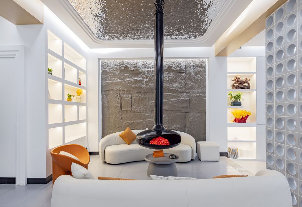 Yichang Langshan And Su