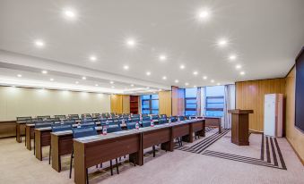 3. 메트로폴로 진장..