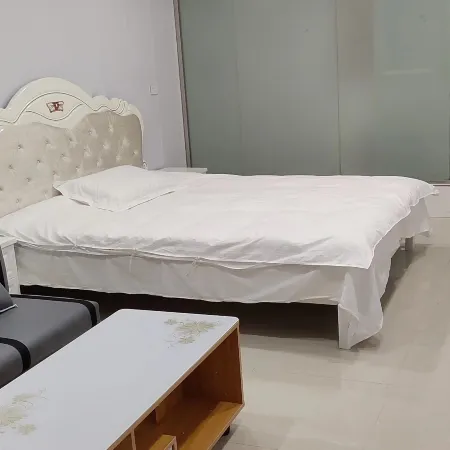 Yicheng Shuangwei Hotel