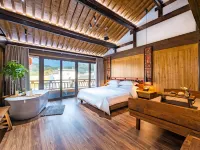Floral Hotel·Huazhu Yinju Hotel (Chengkan Scenic Area Store) Hotels near Cheng Kan
