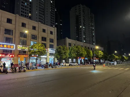 Sanmu Boutique Homestay (Spring and Autumn Yancheng Branch) Отели рядом с достопримечательностью «Changzhou College of Information Technology»