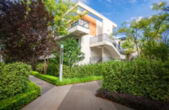 Fuxian Lake Banshan Qingpu Homestay (Starry Town)