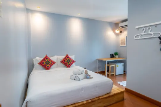 chiangmaiwalkingstreethome Hotels near Wat Phra Singh Woramahawihan