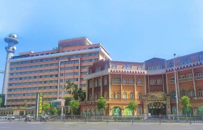 汕頭金樂ホテル（萬象城龍眼南路飲食街）