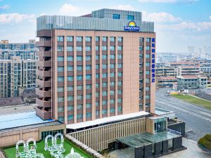 DAYS INN BY WYNDHAM XUZHOU GULOU