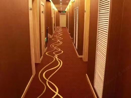 5. 리버사이드 호텔..