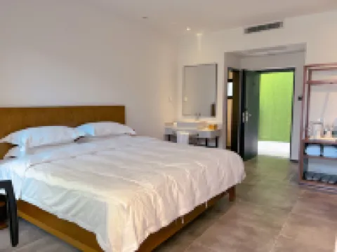 Yunzhu Lake Holiday Inn