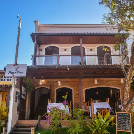 Flores da Praça Inn