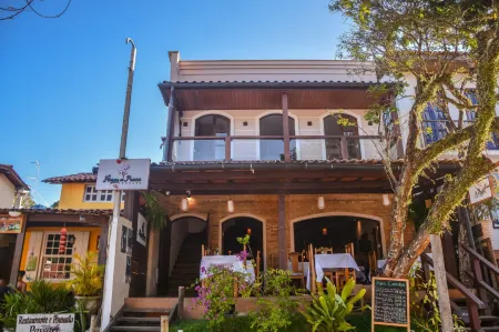 Flores da Praça Inn Отели в г. Морро-де-Сан-Паулу